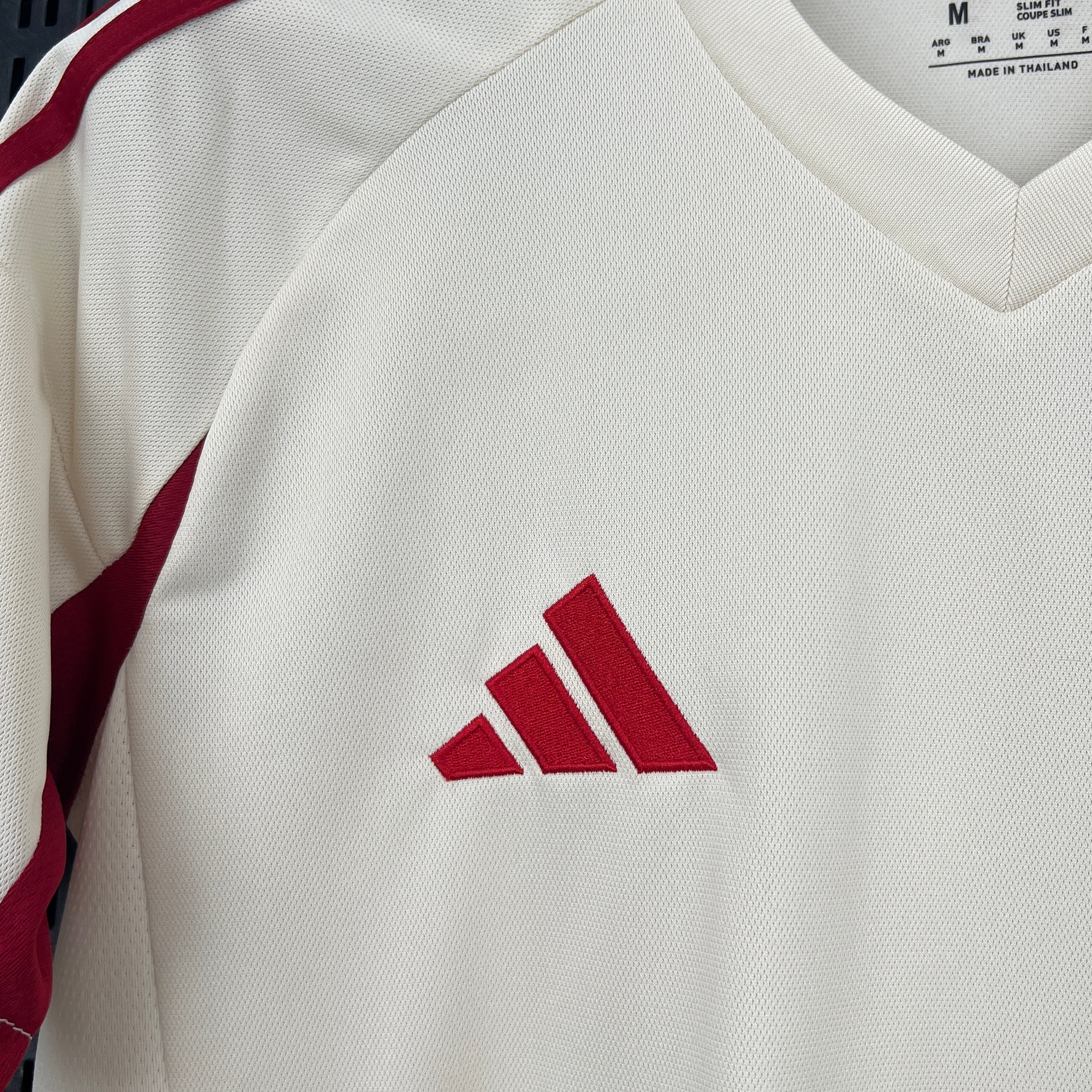 Liverpool 25/26 Away
