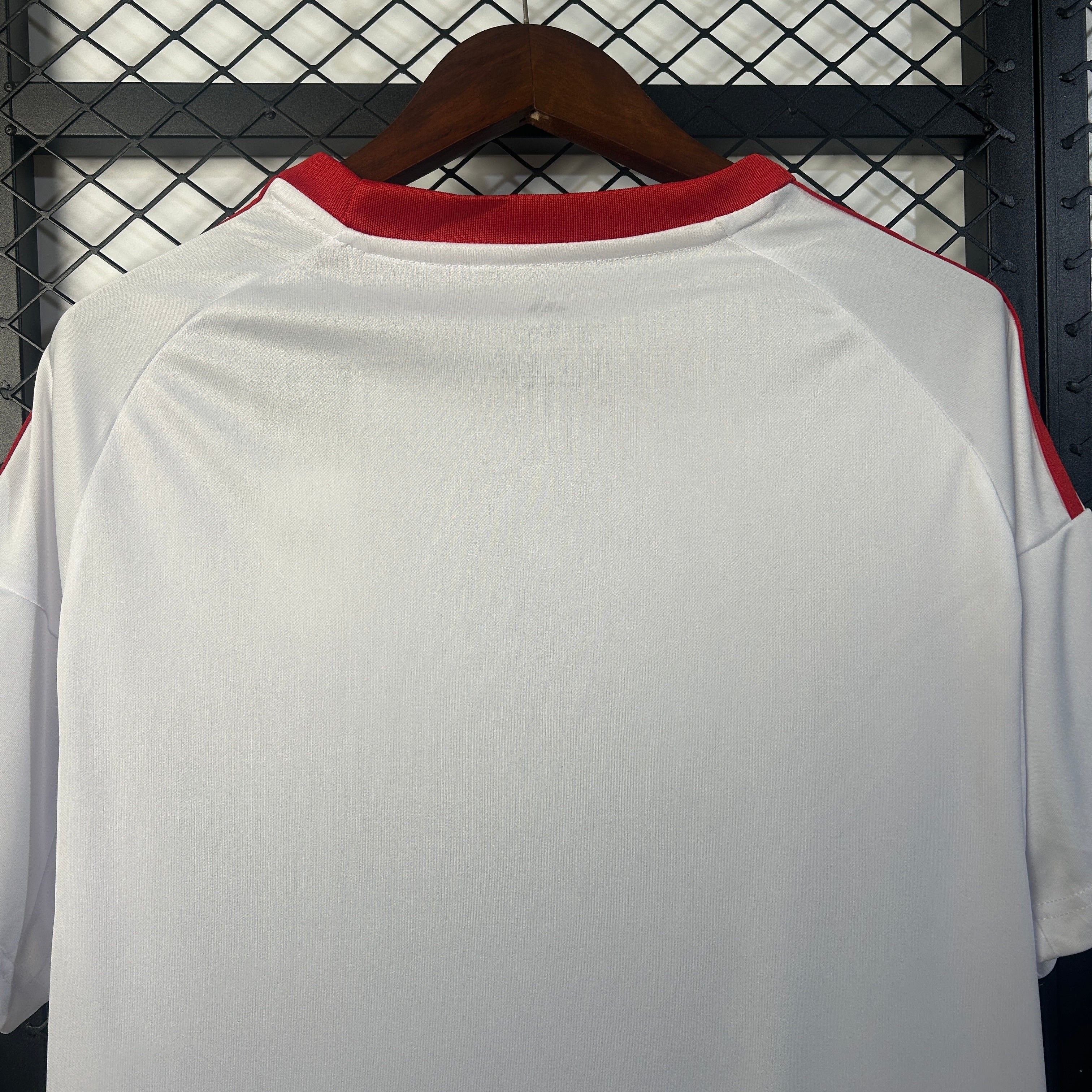 Sevilla 25/26 Home