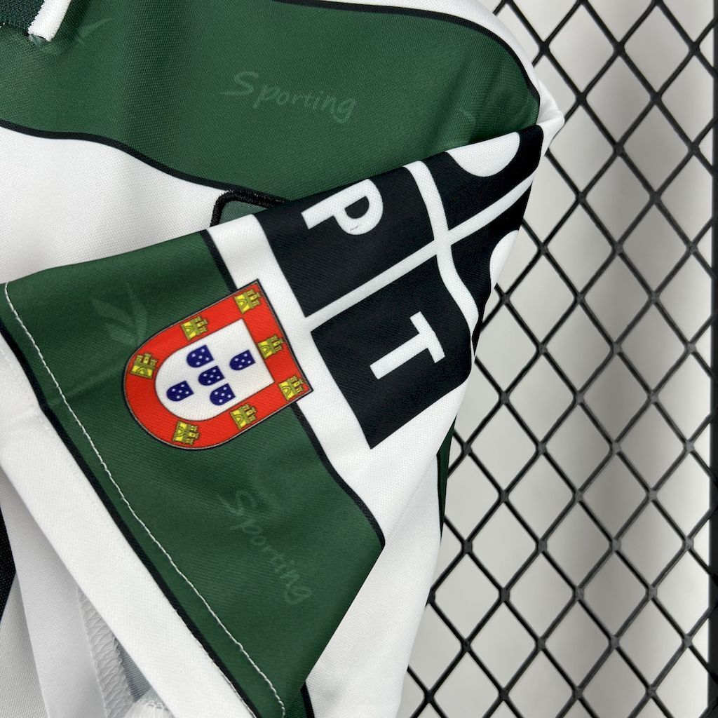 Sporting CP 01/02 (Home)
