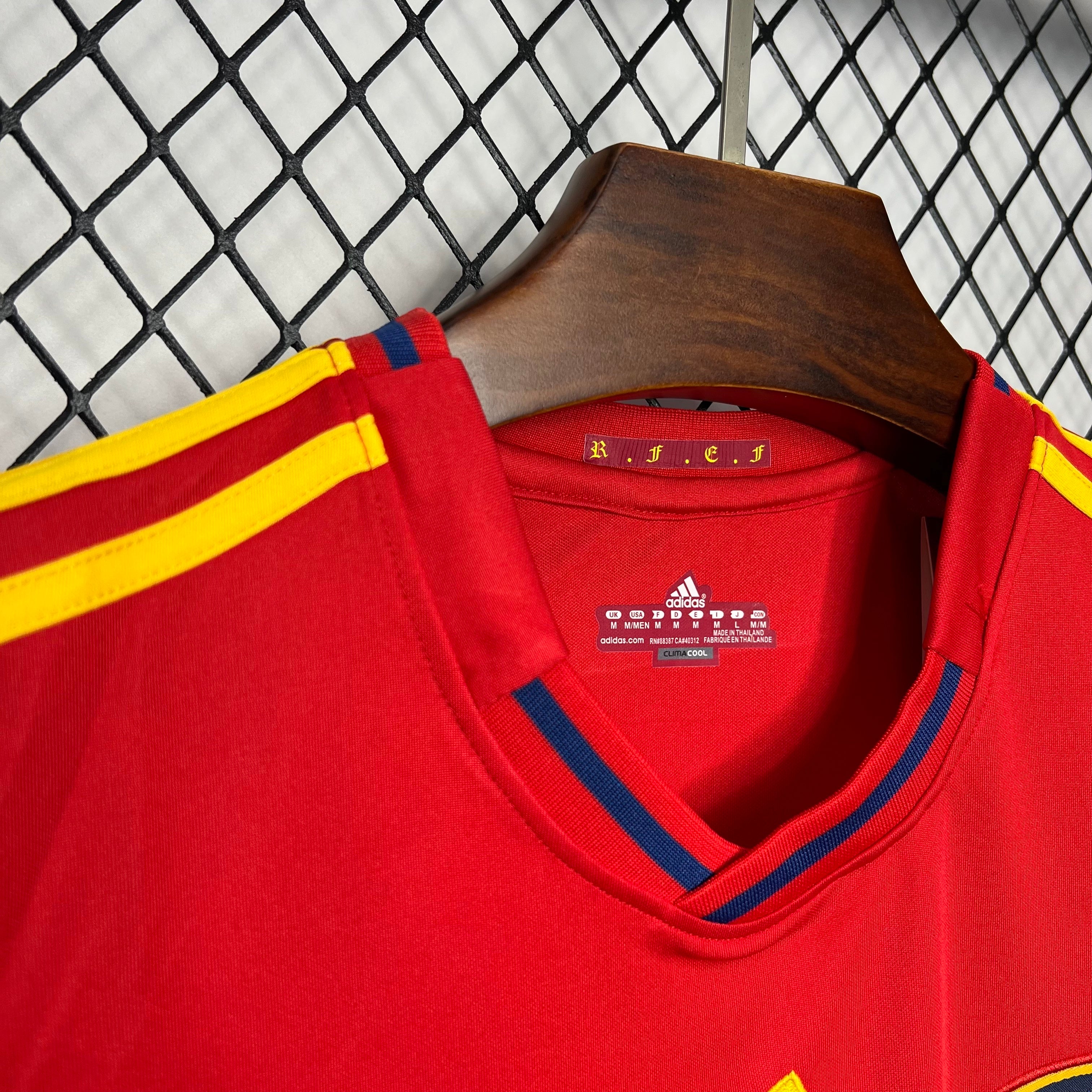 Spain 09/10 (Home)