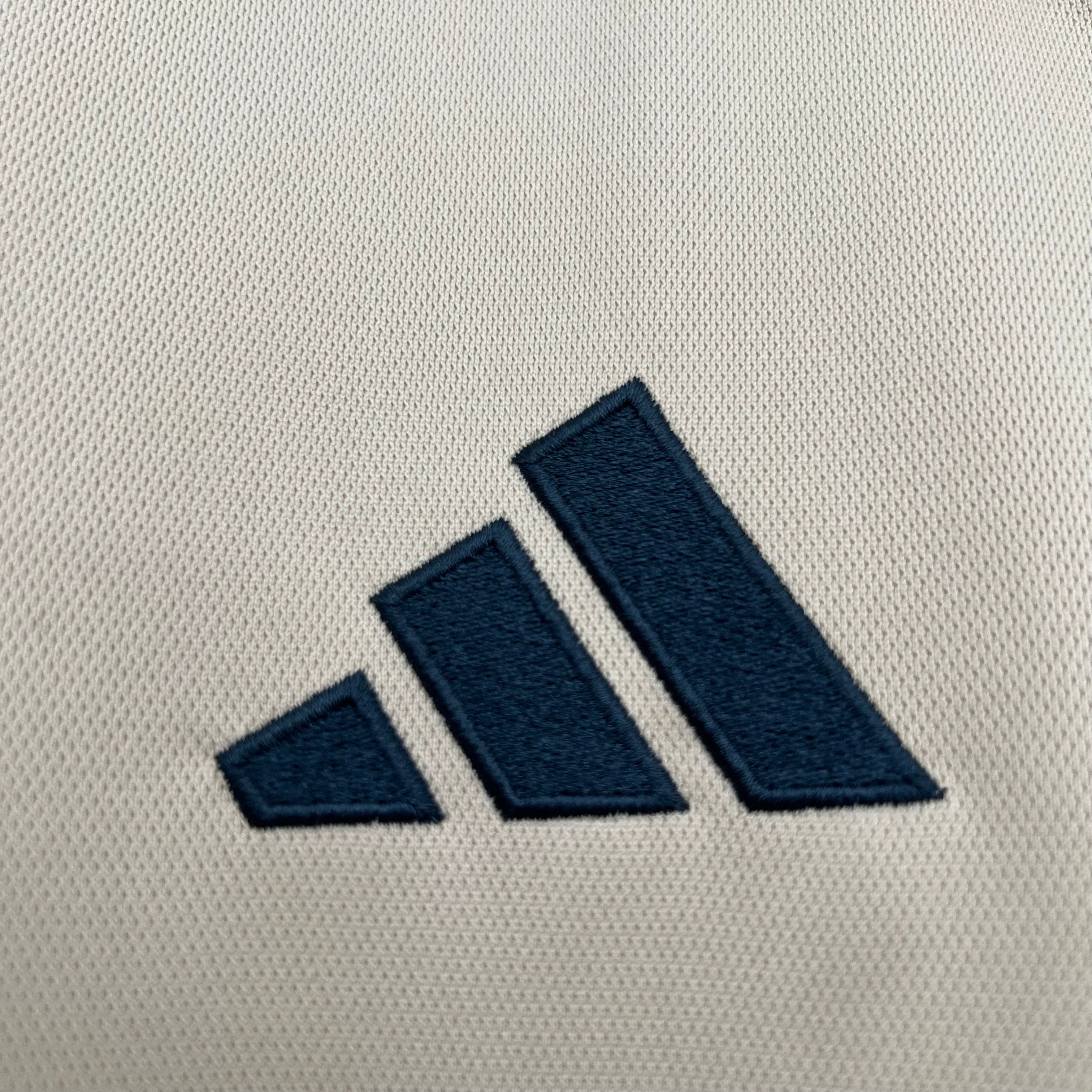 Ajax 25/26 Away