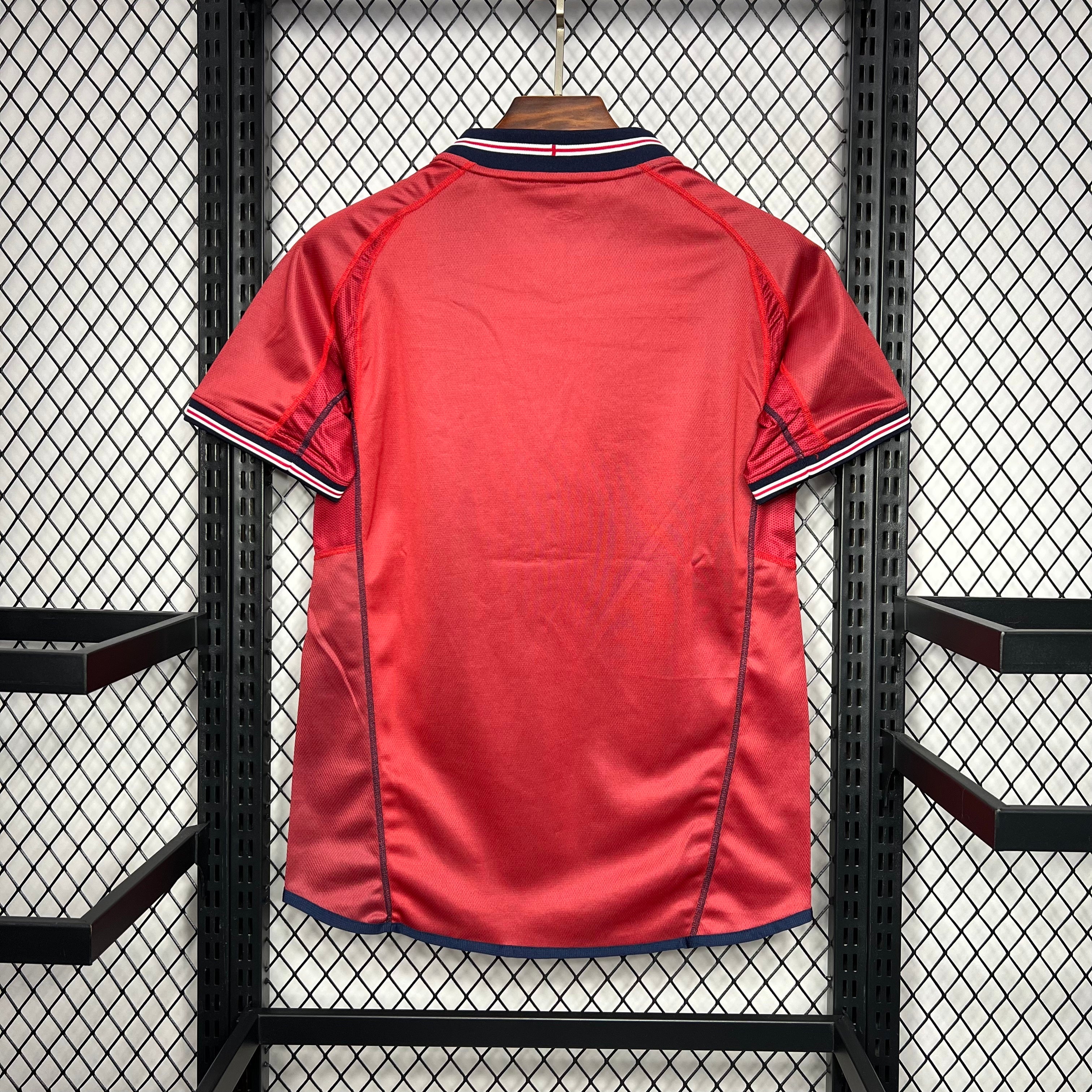 England 01/02 (Away)