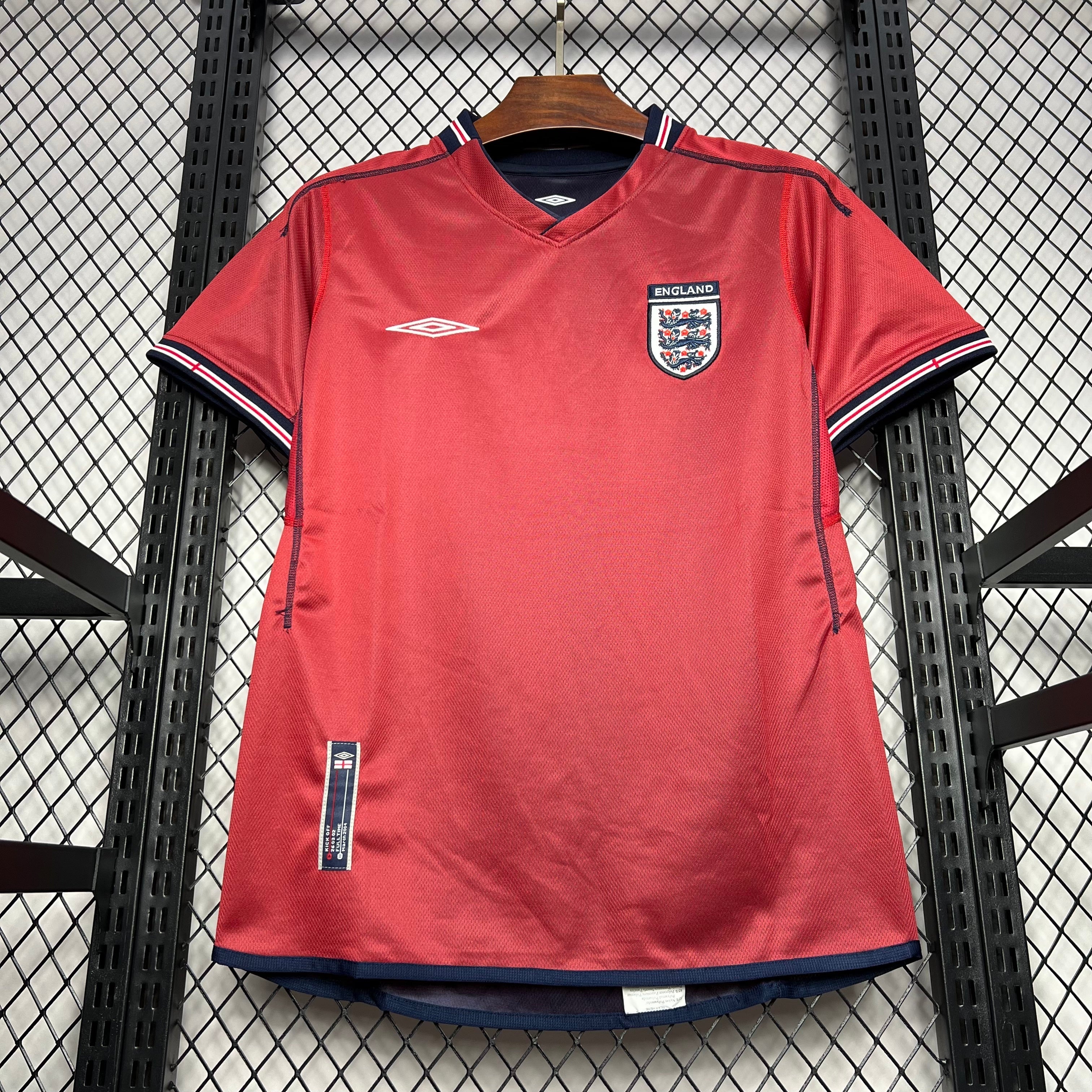England 01/02 (Away)