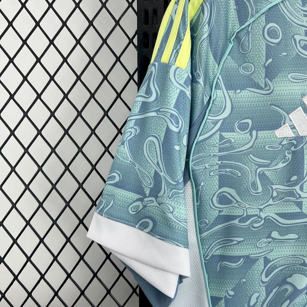 Juventus 25/26 Away