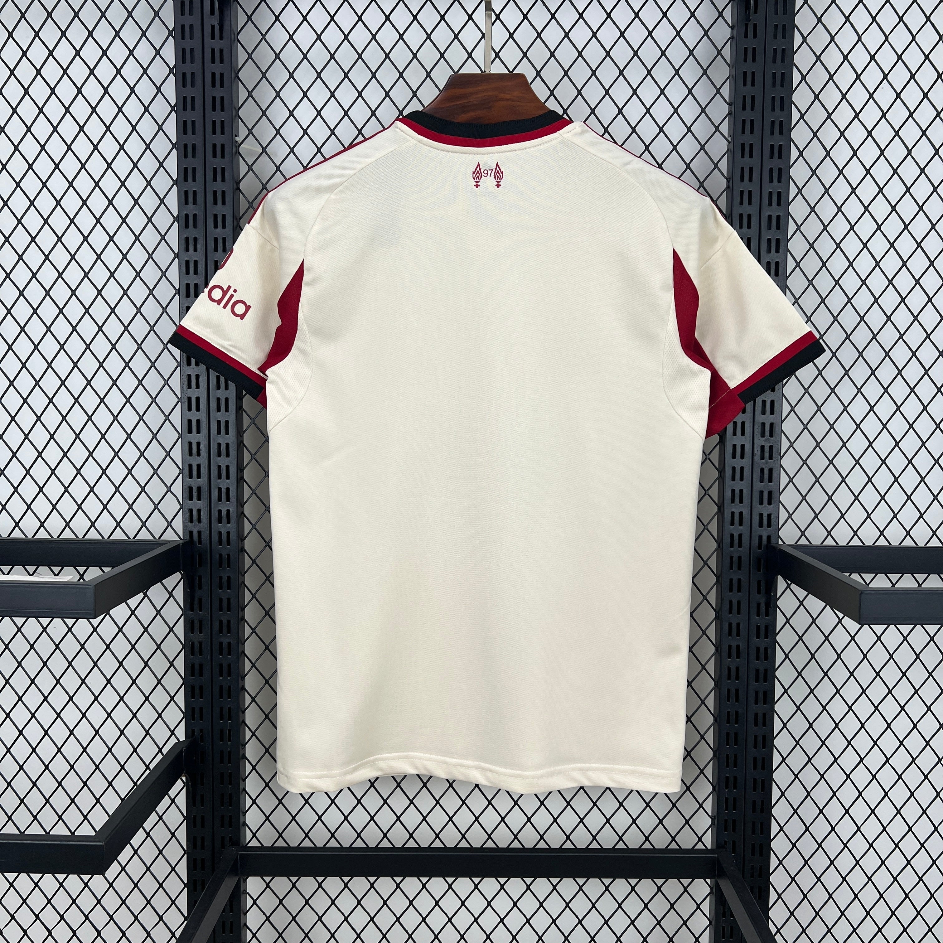 Liverpool 25/26 Away