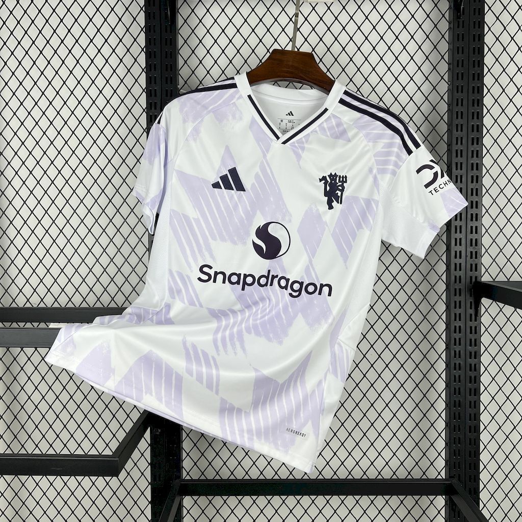 Manchester United 25/26 Away