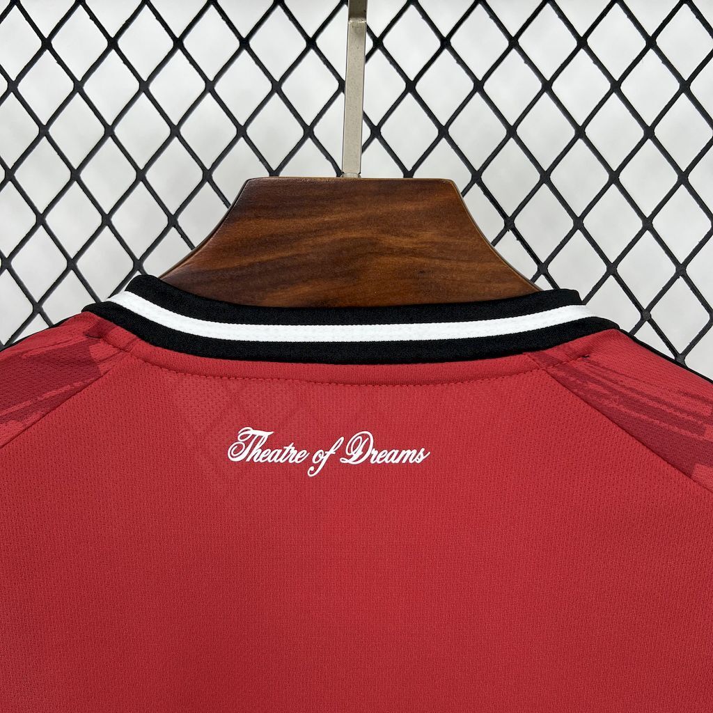 Manchester United 25/26 Home