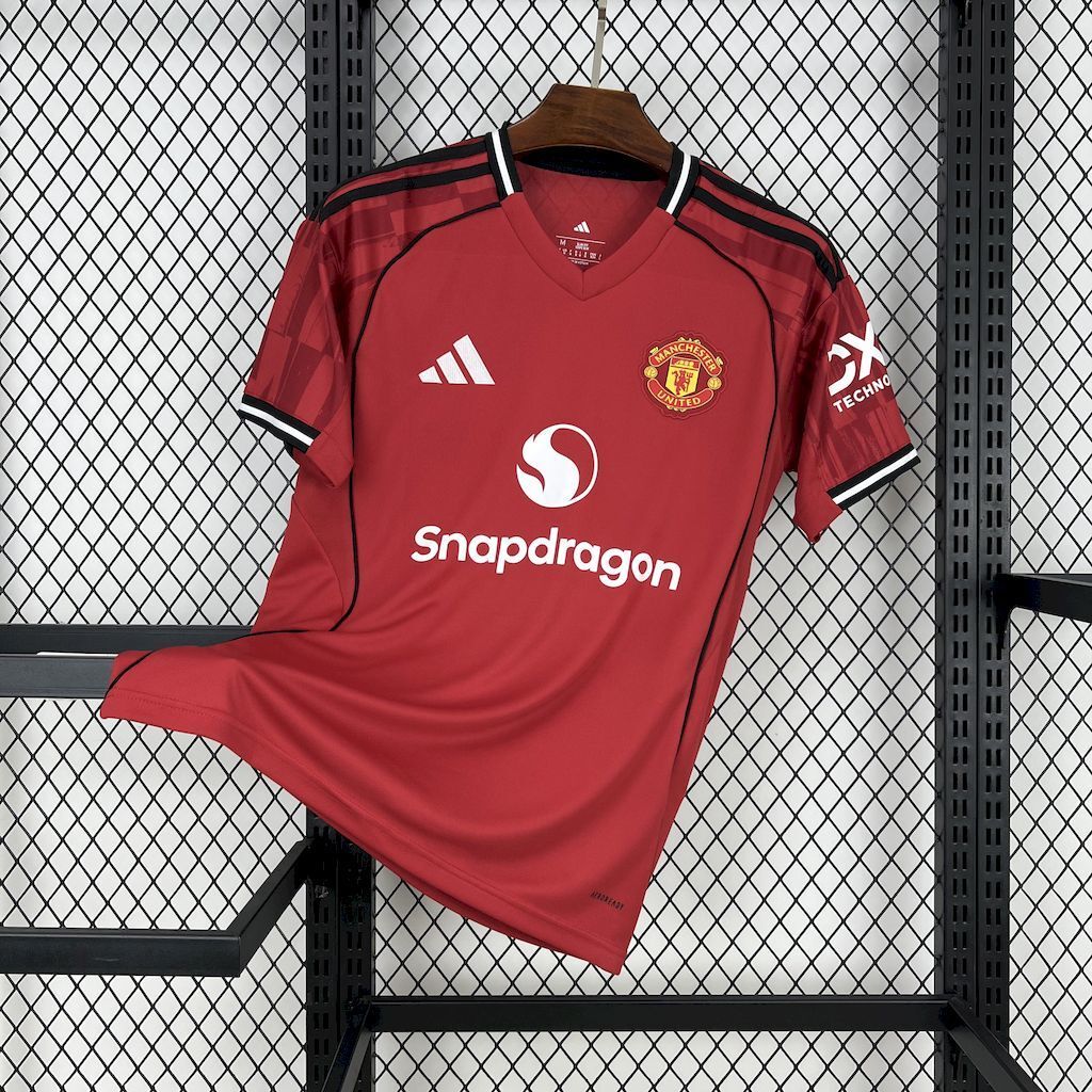 Manchester United 25/26 Home