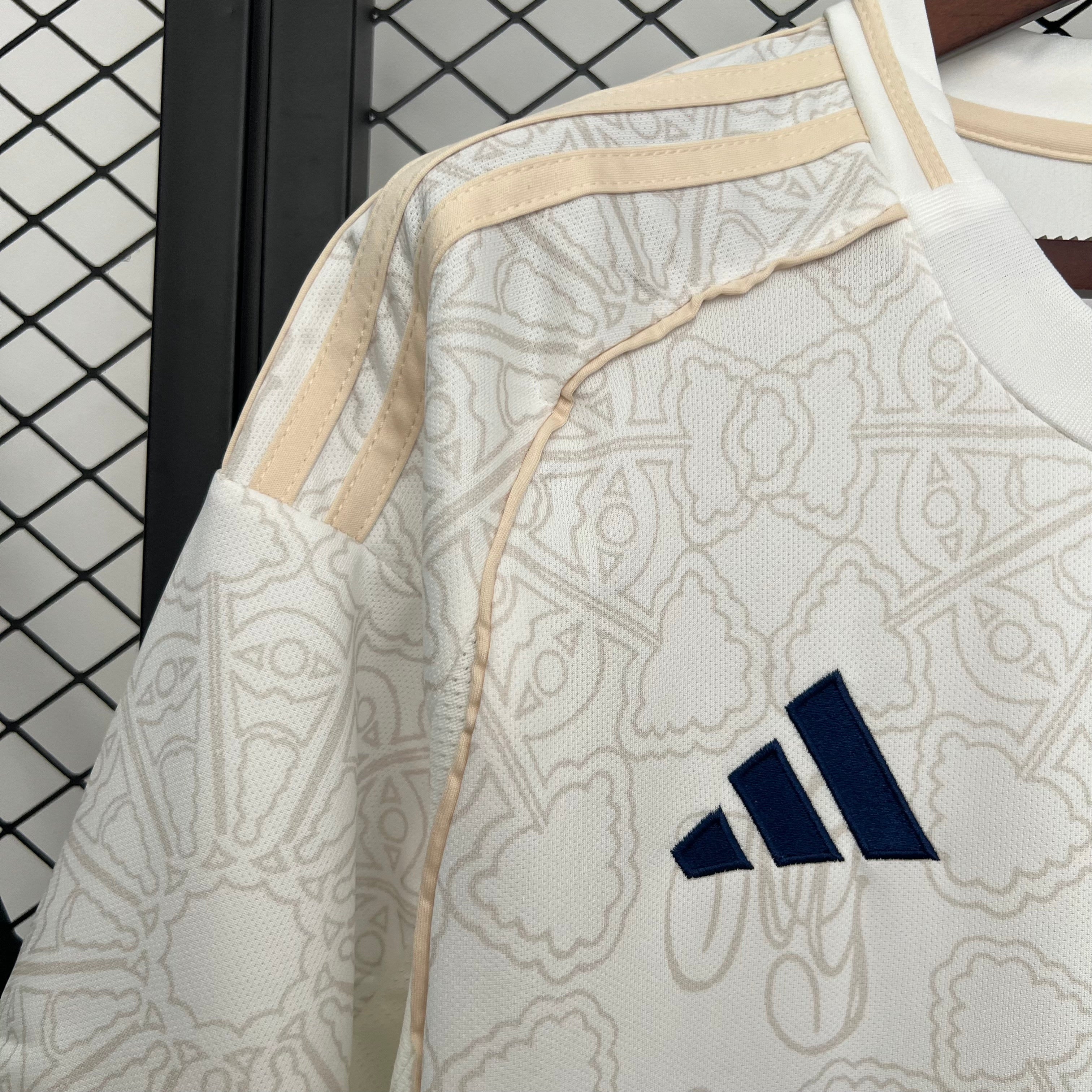 Nottingham Forrest 25/26 (Home)