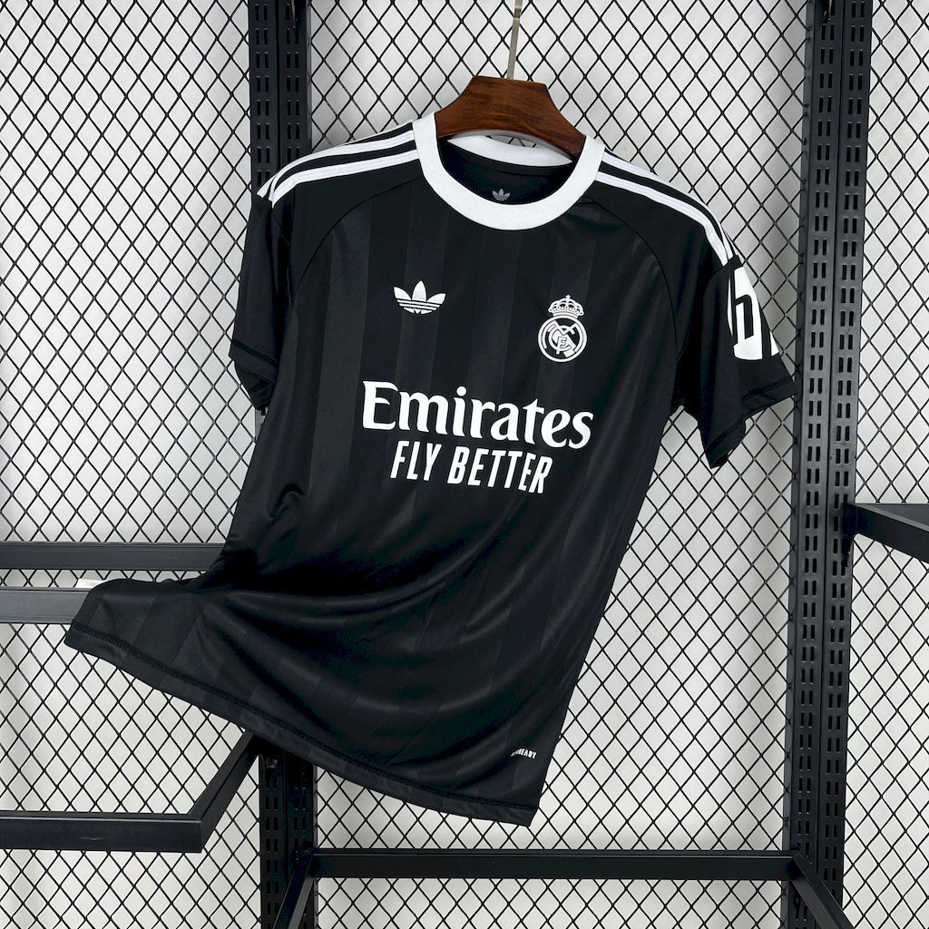 Real Madrid 25/26 Away