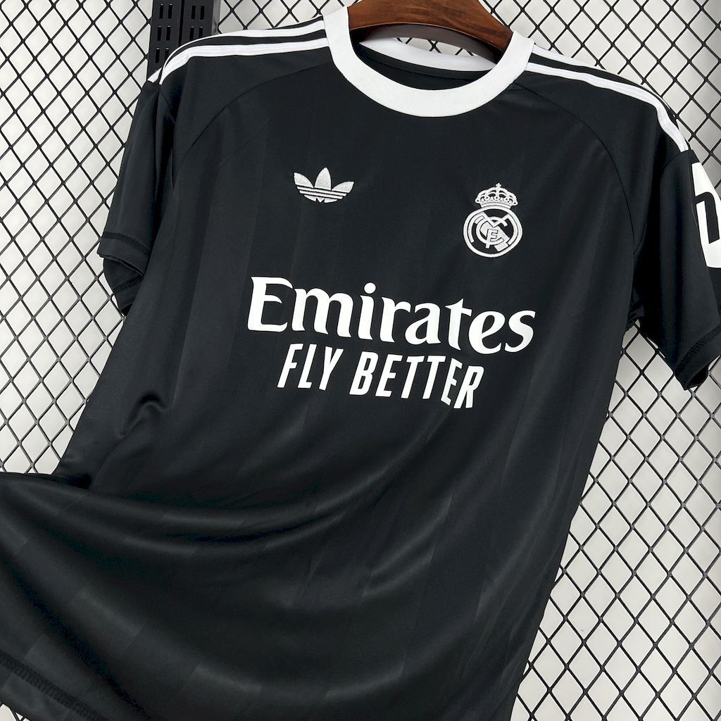Real Madrid 25/26 Away