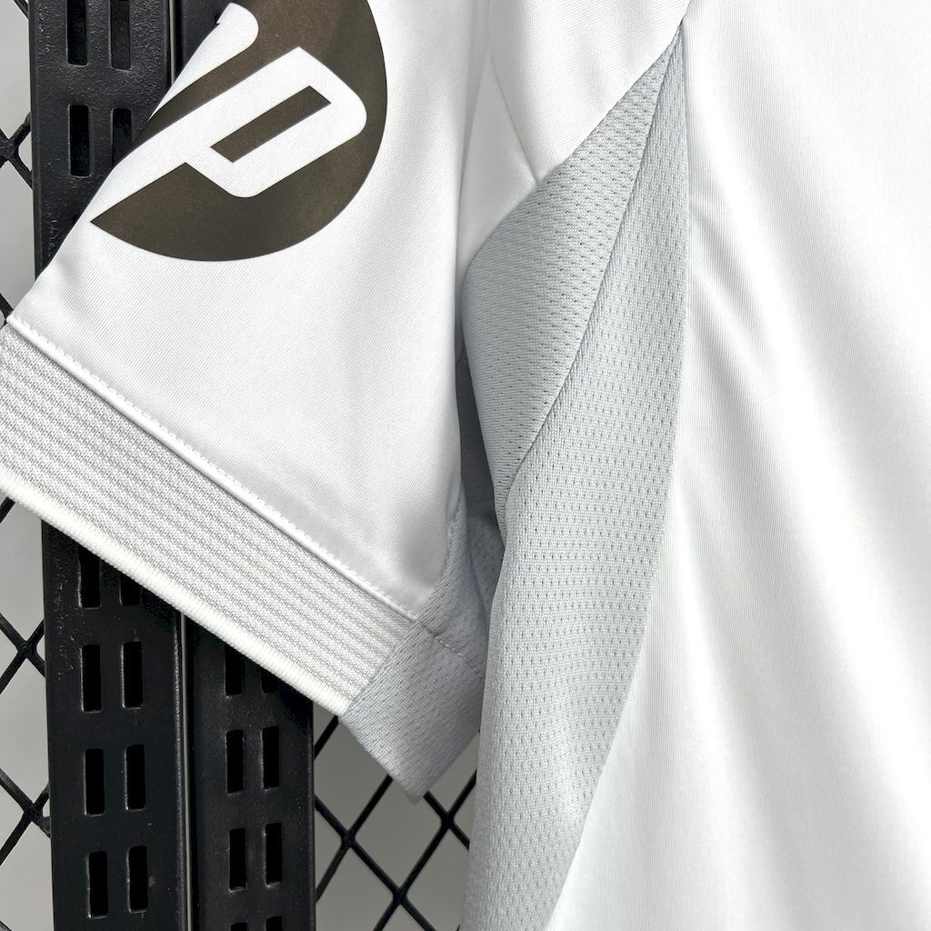 Real Madrid 25/26 Home
