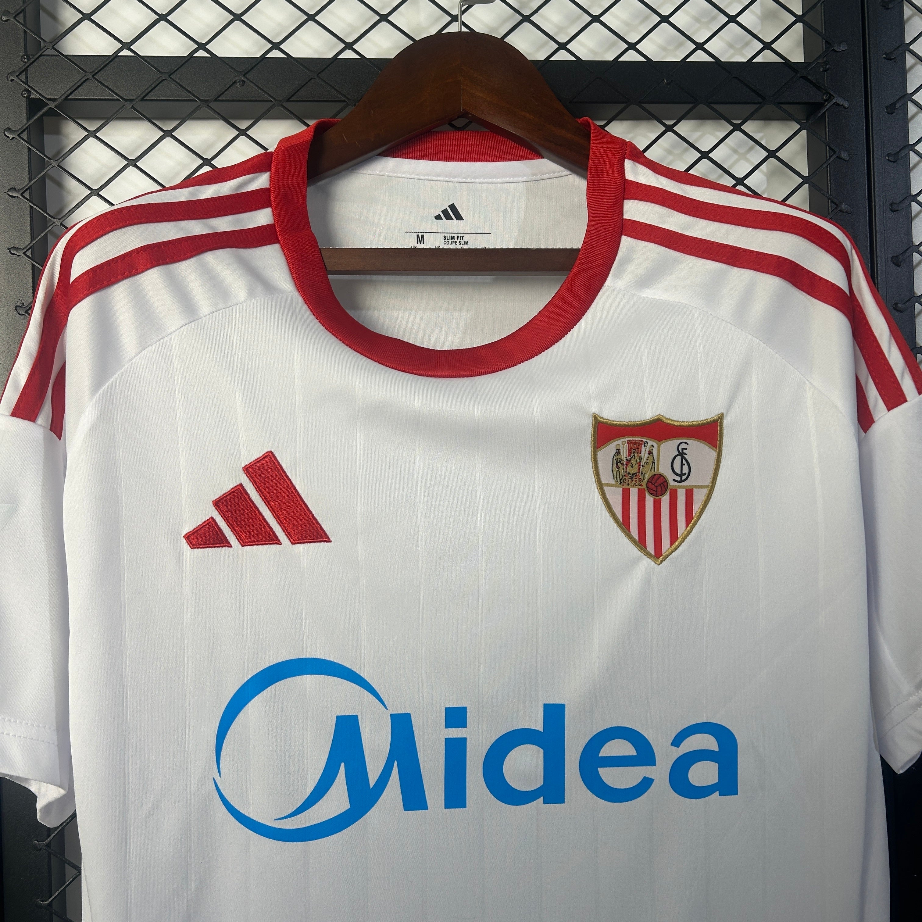Sevilla 25/26 Home
