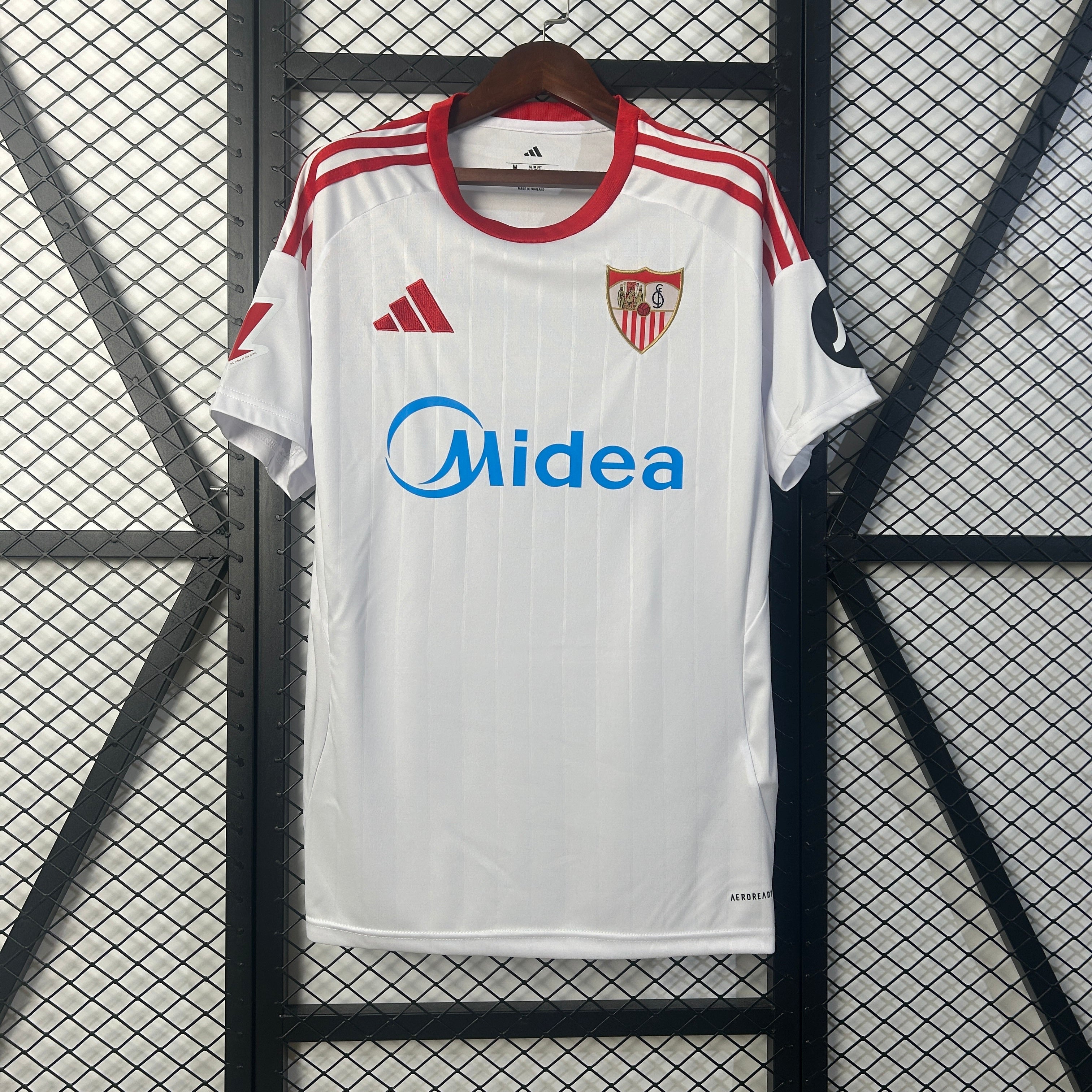 Sevilla 25/26 Home