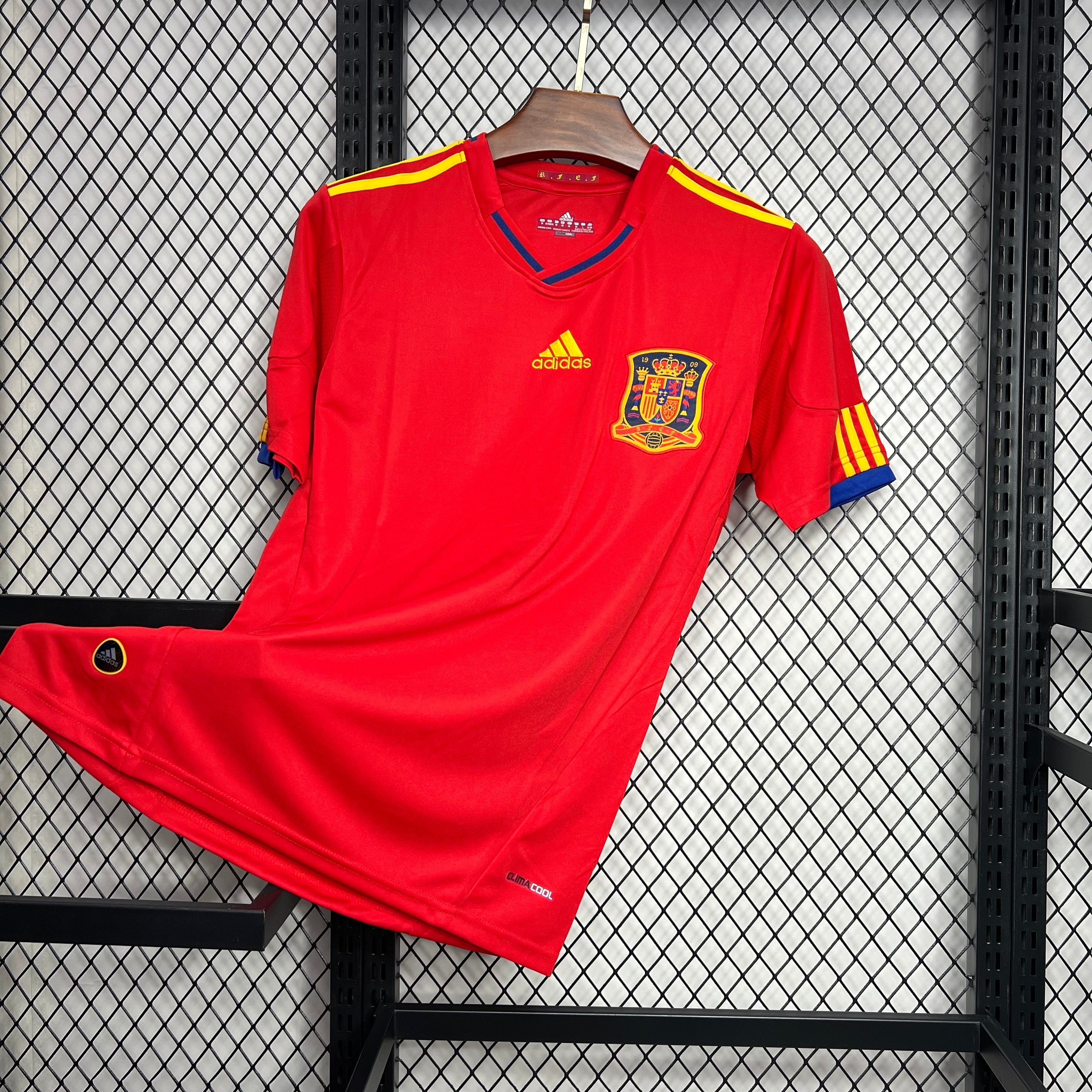 Spain 09/10 (Home)